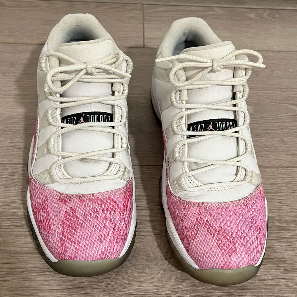 Jordan 11 Low Retro Pink Snakeskin 7y